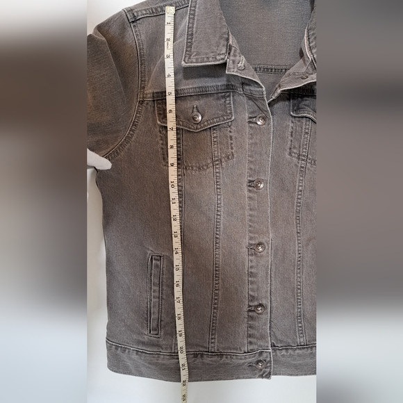L.L. Bean Trucker Denim Jacket – Women’s Medium (Worn Grey) - Picture 15 of 16